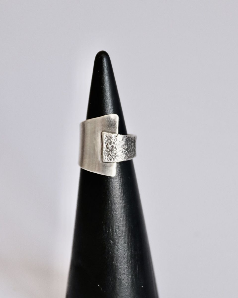 Bague duelle, bague en argent fait main par Maryjou — vue 3